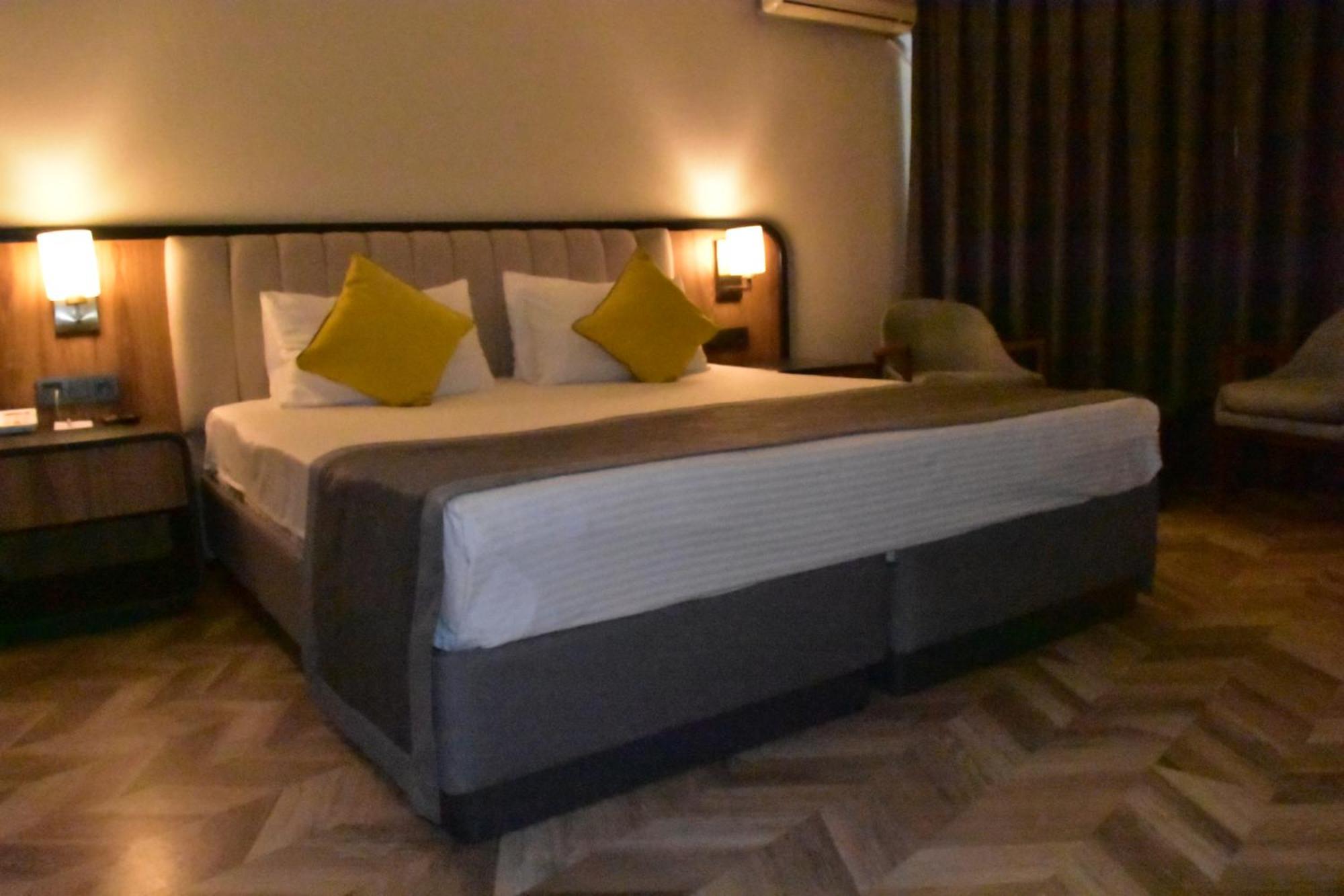Uk Ankara Hotel المظهر الخارجي الصورة